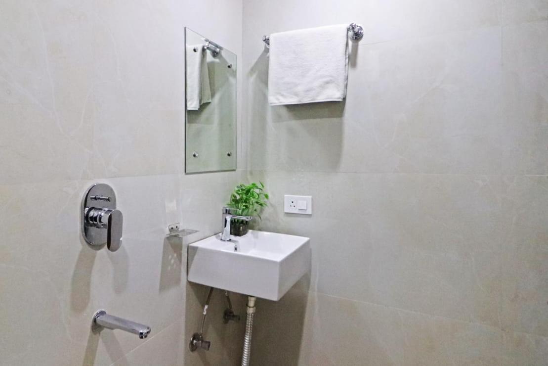 Hotel Vijaydeep Place Near Delhi Airport Nowe Delhi Zewnętrze zdjęcie